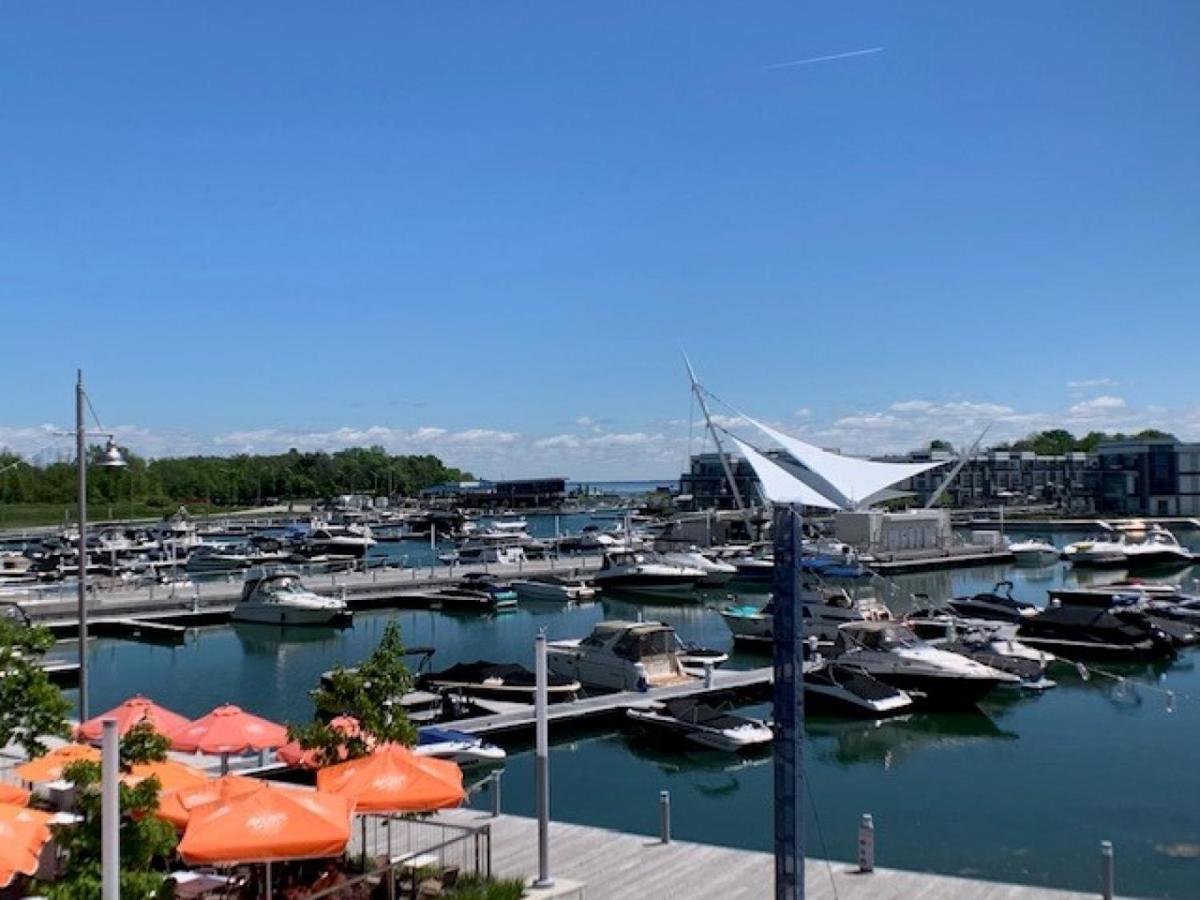 Stunning Stayz At Friday Harbour Beach Marina Resort Lake Simcoe Innisfil Ngoại thất bức ảnh