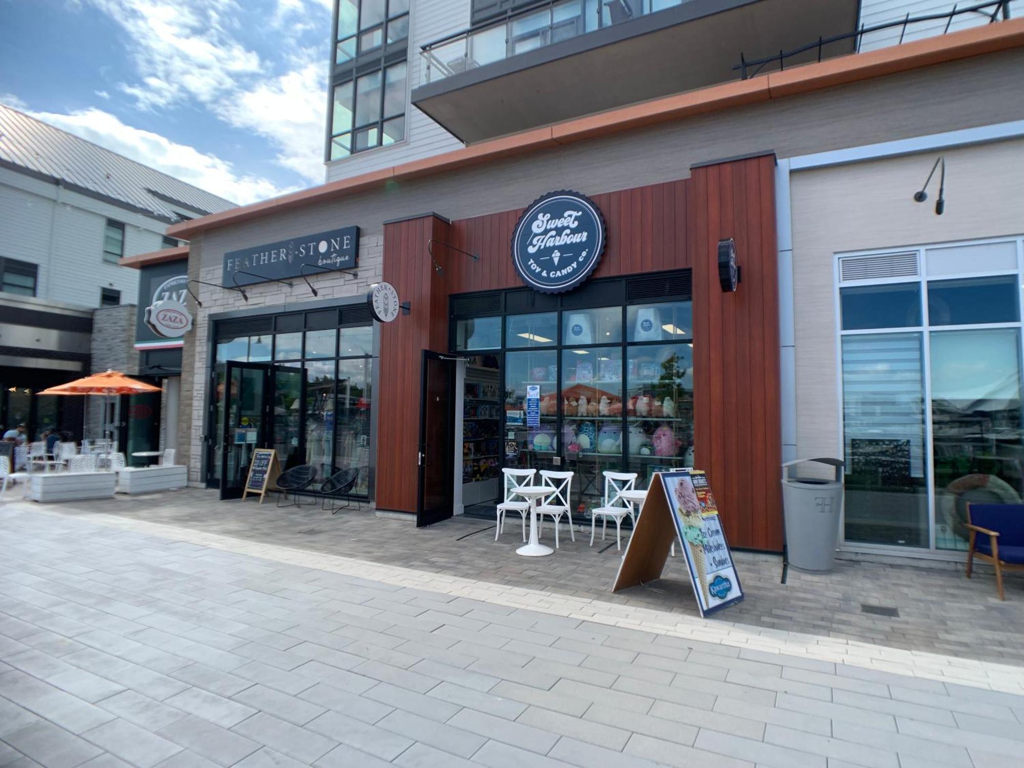 Stunning Stayz At Friday Harbour Beach Marina Resort Lake Simcoe Innisfil Ngoại thất bức ảnh