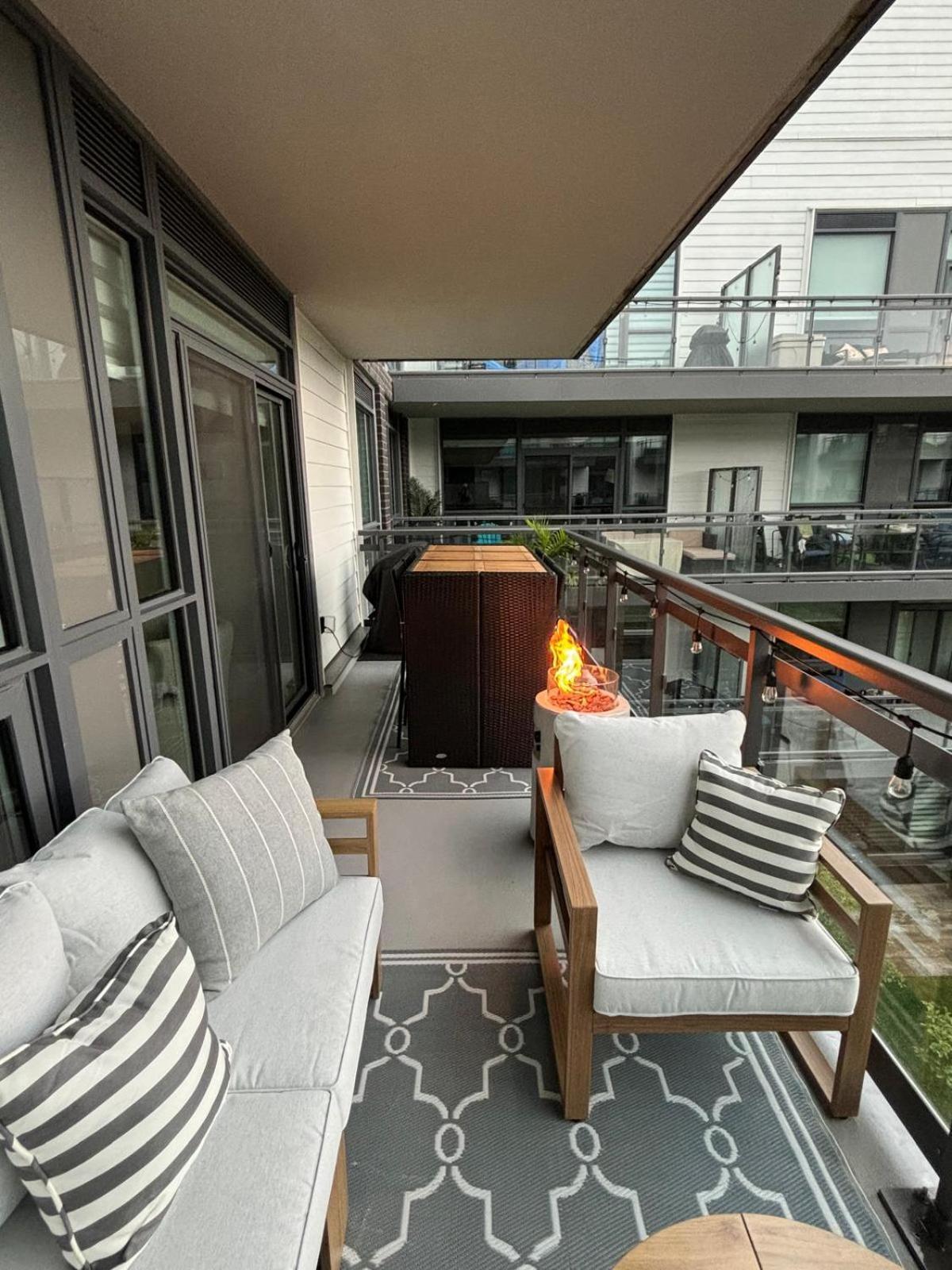 Stunning Stayz At Friday Harbour Beach Marina Resort Lake Simcoe Innisfil Ngoại thất bức ảnh